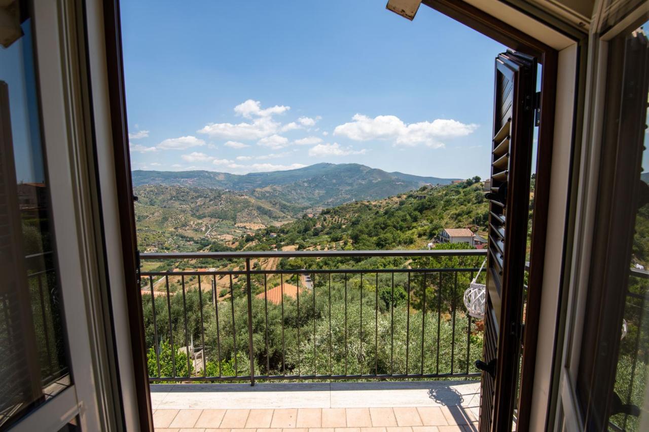 Madonna Della Scala Bed & Breakfast Castellabate Exterior photo