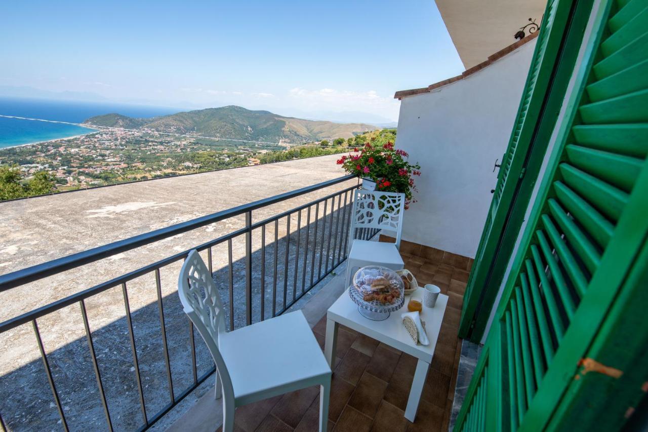 Madonna Della Scala Bed & Breakfast Castellabate Exterior photo