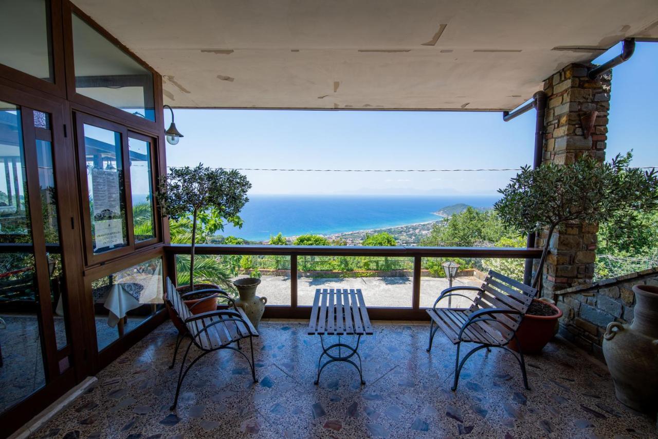 Madonna Della Scala Bed & Breakfast Castellabate Exterior photo