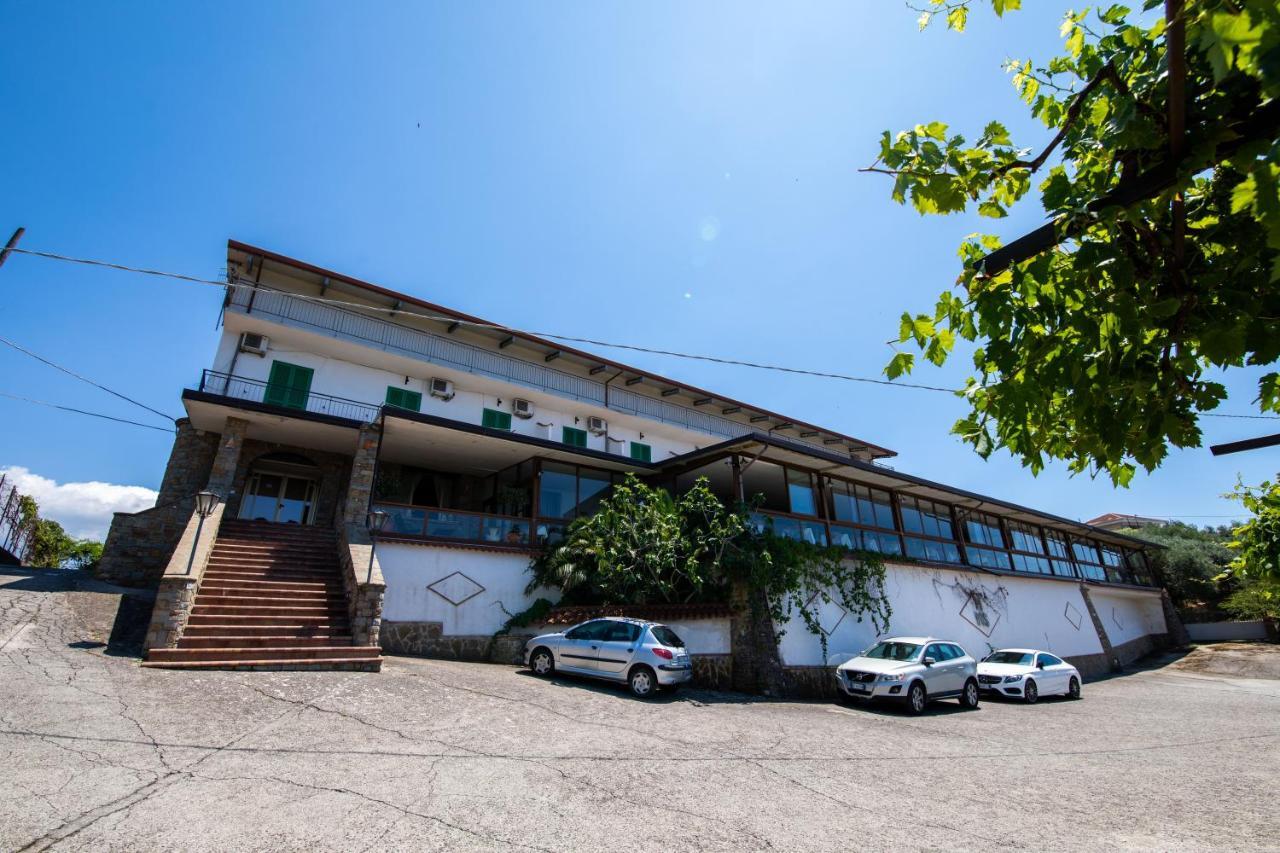 Madonna Della Scala Bed & Breakfast Castellabate Exterior photo