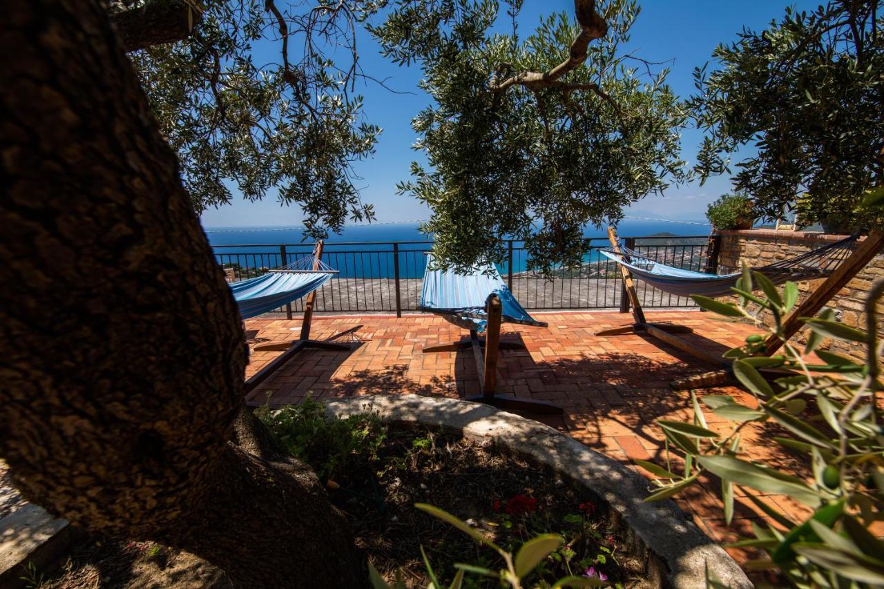 Madonna Della Scala Bed & Breakfast Castellabate Exterior photo