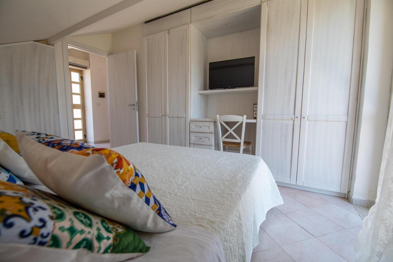 Madonna Della Scala Bed & Breakfast Castellabate Exterior photo