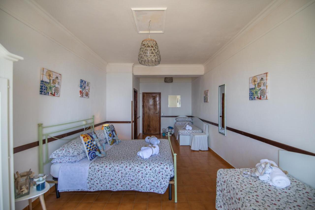Madonna Della Scala Bed & Breakfast Castellabate Exterior photo