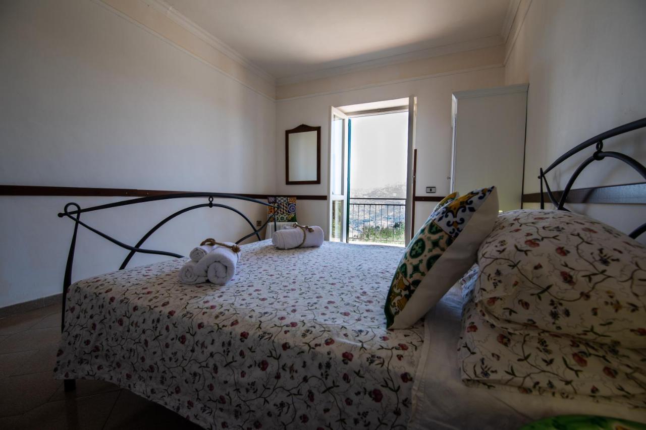 Madonna Della Scala Bed & Breakfast Castellabate Exterior photo